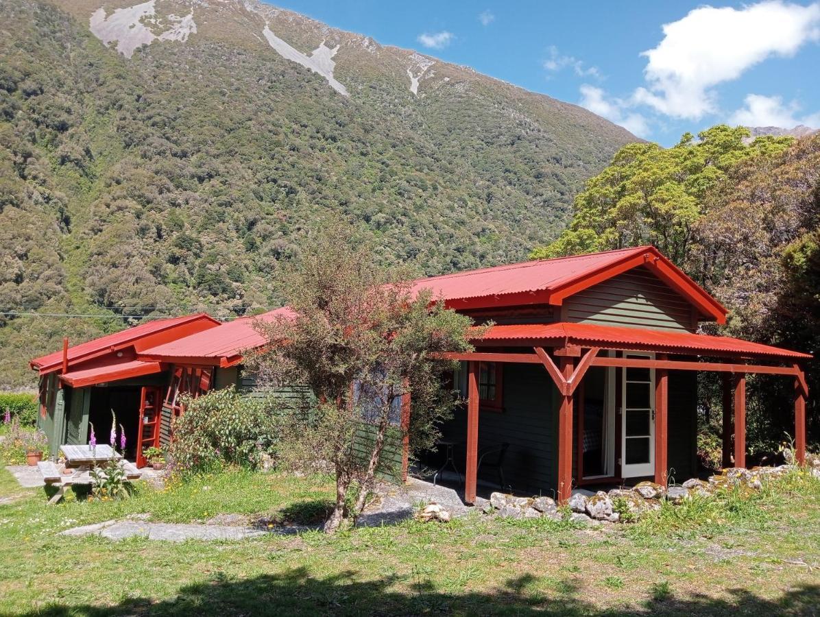 Rata Lodge Accommodation Otira Kültér fotó